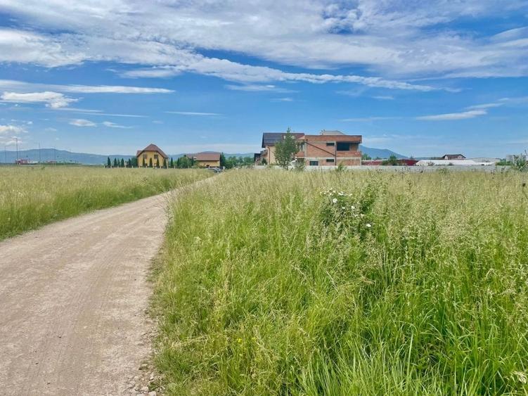 Lot de casa 756mp pretabil constructie casa ,duplex - 2