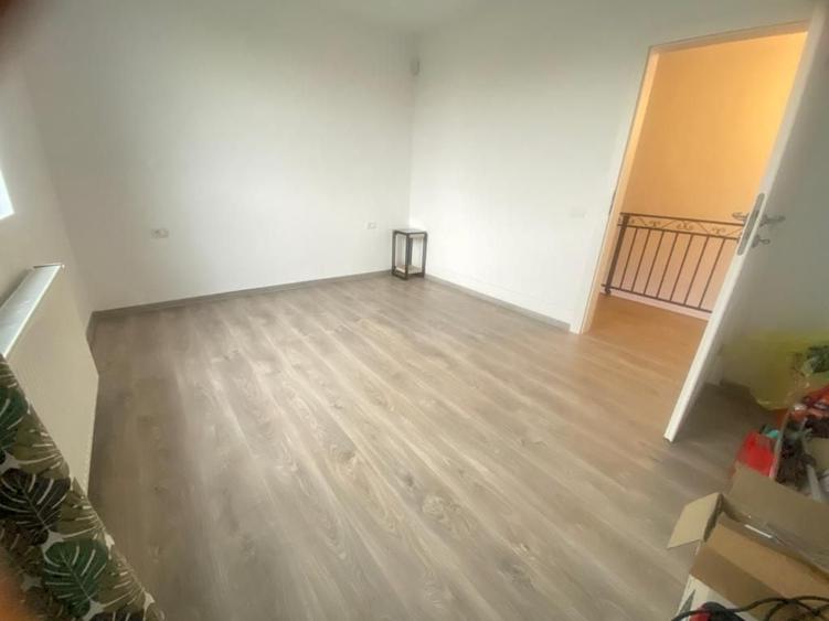 Casa 5 cam Dumbravita IKEA140mp utili teren 342mp - 9