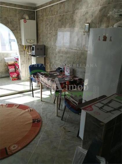 Apartament 3 camere decomandat zona Nord - 4