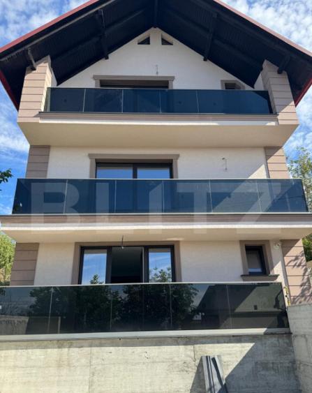 Casa cu etaj + demisol, 180 mp utili, 300 mp teren, zona Bur - 13