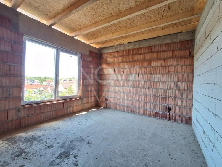 Casa tip duplex, la alb - Sura Mica - COMISION 0 - 11