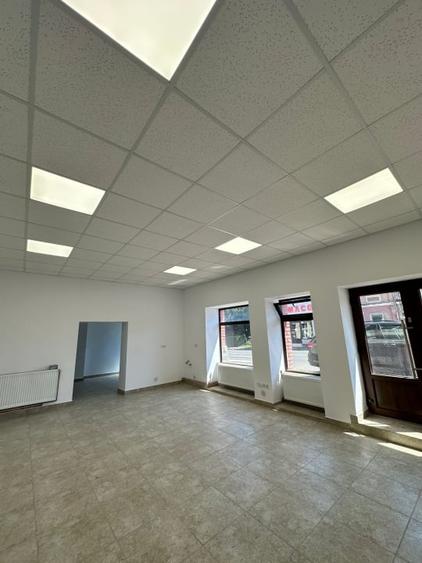 Spatiu comercial de închiriat  Reghin - 4
