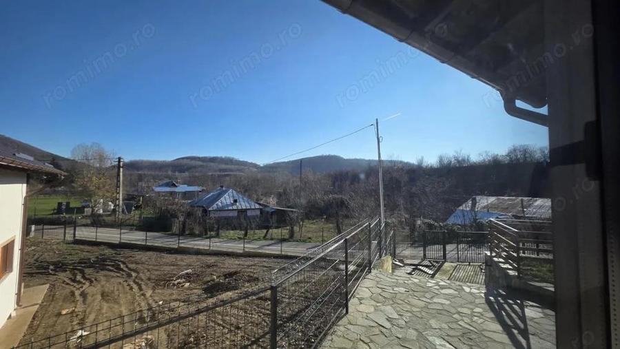 Casa noua 108 mp cu teren 1.890 mp, zona lini?tita Valenii de Munte - 1