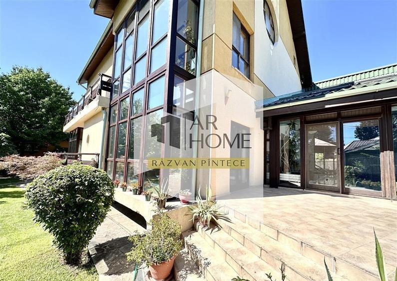 Proprietate impresionanta cu piscina interioara, zona centra - 9