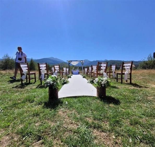 FILM! Resedinte montane,mobilate,echipate, jacuzzi,piscina,pretios areal,Sambata - 9