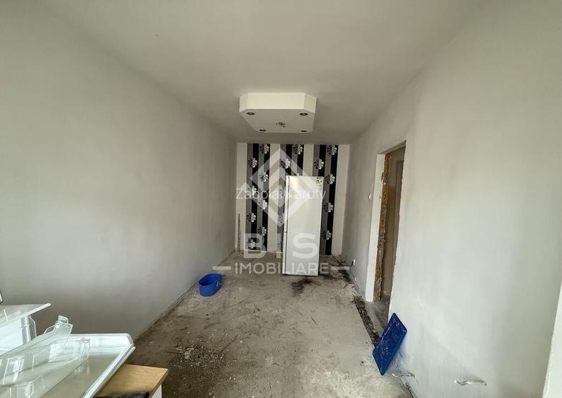 Apartament 3 camere decomandat 65 mp utili, etaj 1