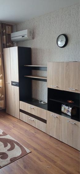 Apartament cu 2 camere semidecomandat în Podu Roș