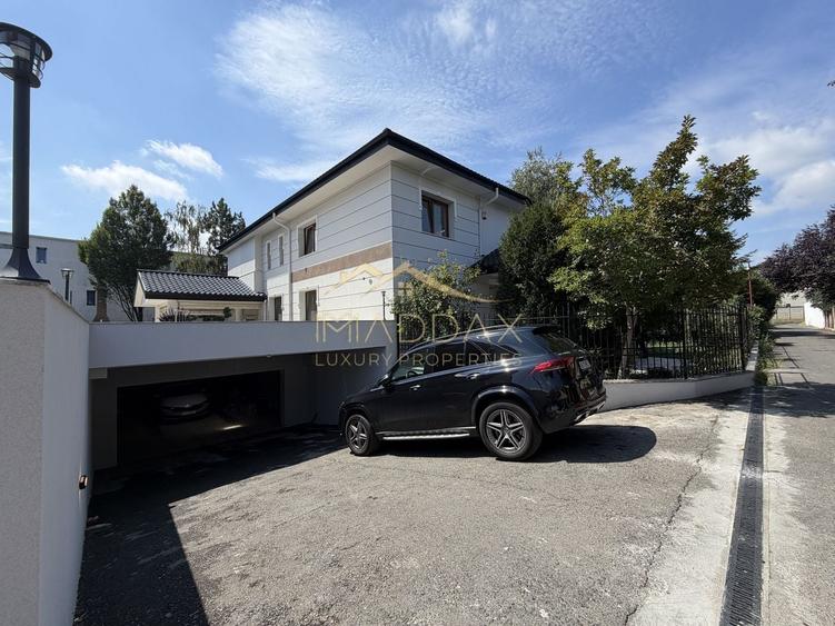 Casă individuală cu 6 camere cu Canalizare în Iancu Nicolae