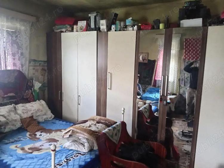 Vand casa 3 camere 100mp are gaz,lumina,sfantana casa complet - 1