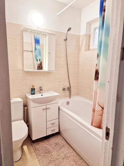 Apartament cu 2 camere, etaj 3/4, zona Podu Ros - 6