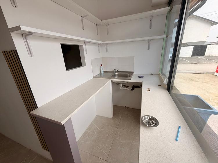 Imobil pretabil magazin sau restaurant cu terasa - 11