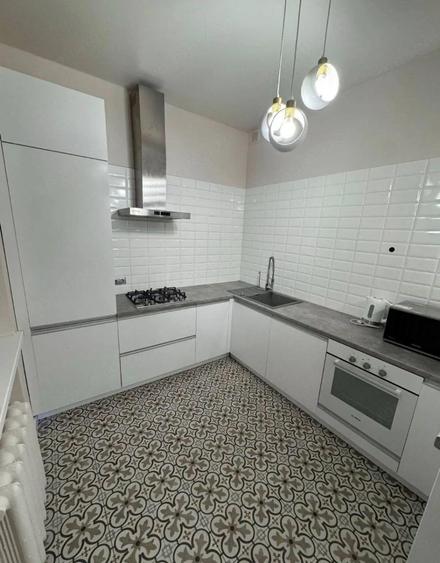 inchiriere garsoniera in zona Pia?a Sudului aproape de metrou - 1