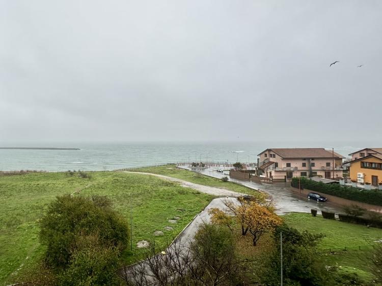 Apartament 3 camere de inchiriat pe termen lung | Faleza Nord | Vedere la mare - 3