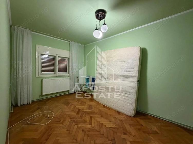 Apartament cu 3 camere, 2 bai, decomandat, centrala proprie, Girocului - 8