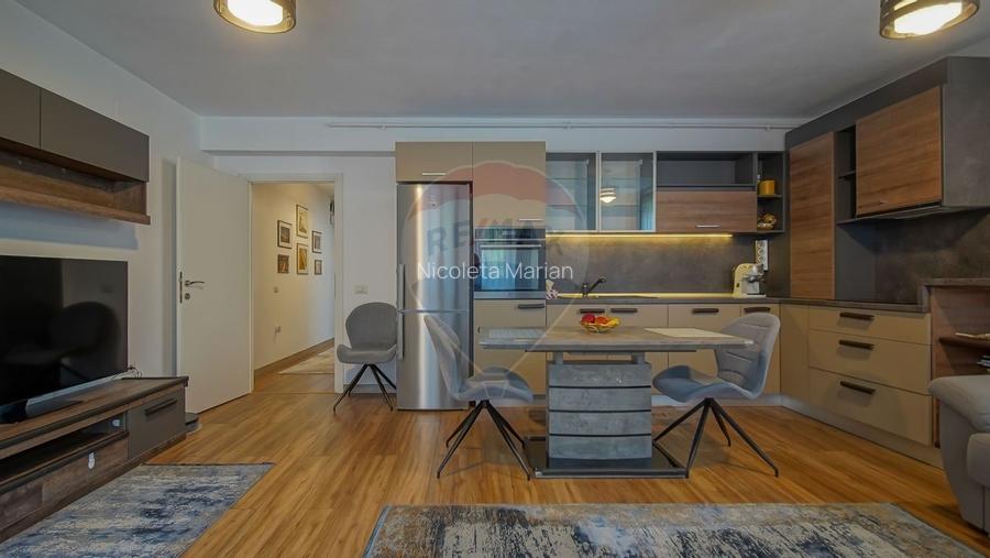 Apartament modern 3 camere clasa A  cu garaj  inchis la parter 21mp