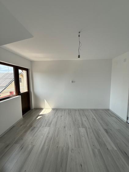 Casa de vanzare intre Sanpetru si Bod - 8