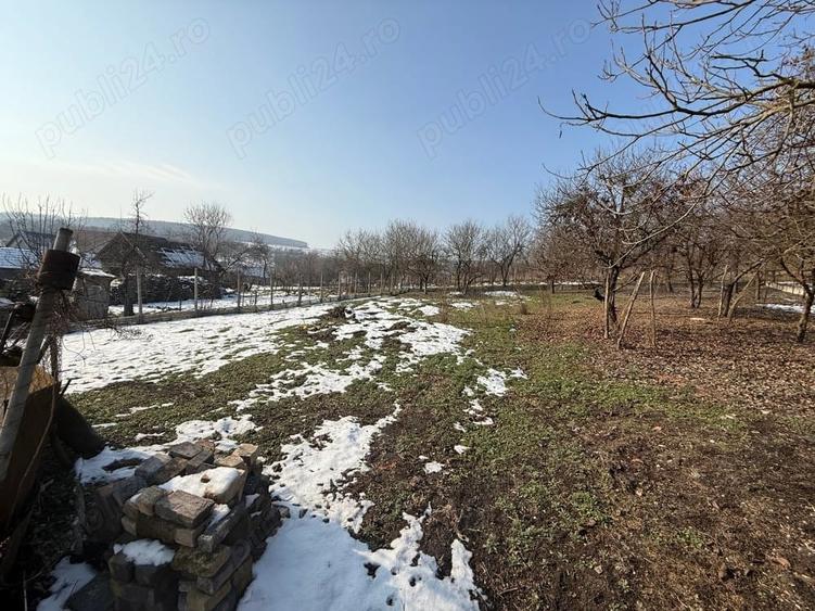 Casa in loc. coseiu la strada principala - 4