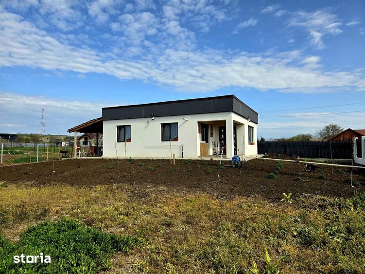 Casa cu utilitati finisata si mobilata la pret de apartament - 1