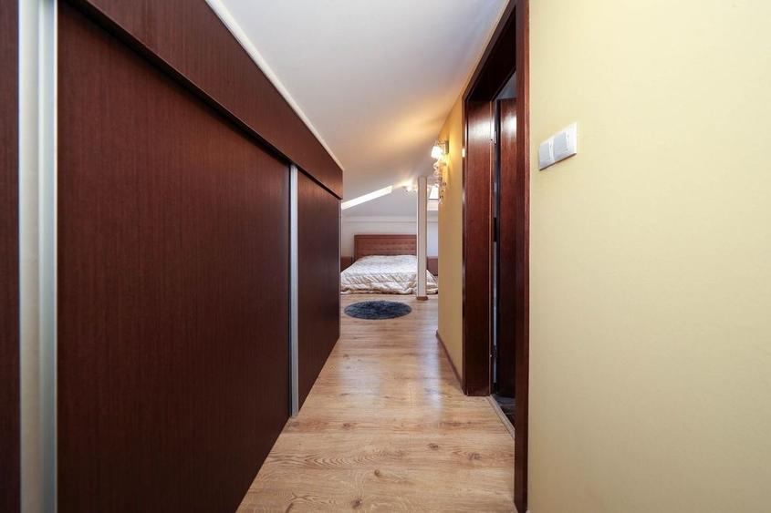 Casă deosebită de v&acirc;nzare &icirc;n centrul Brașovului - 36