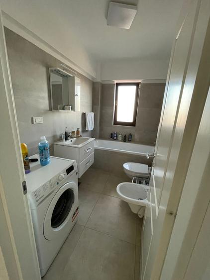 3 CD  mobilat si utilat Soseaua Voinesti  cu loc de parcare inclus - 4