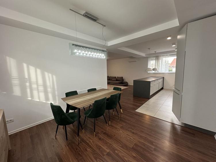 Apartament in vila cu curte-  Dumbravita - 3