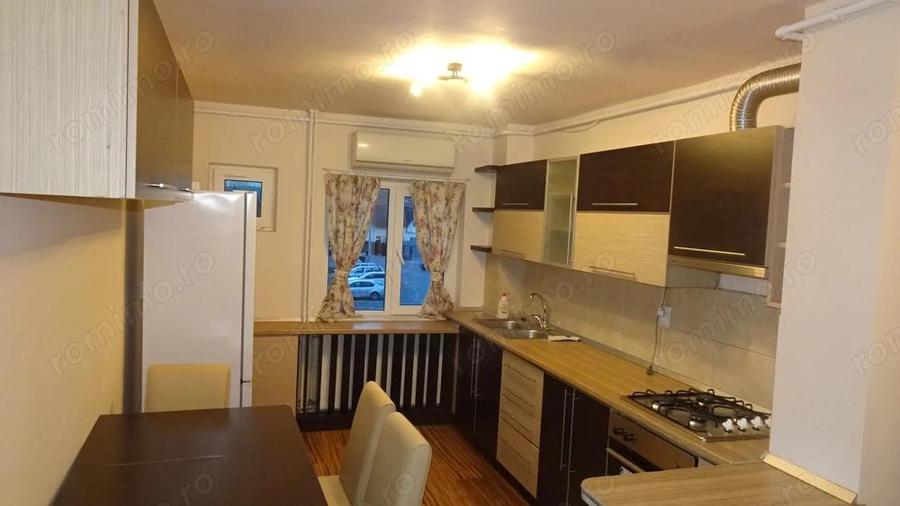 Inchiriez apartament cu 3 camere decomandat in Deva, pe Eminescu (Unitatea Militara, Profi), etaj 1, - 3