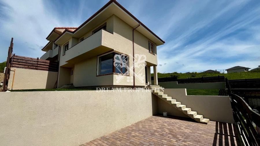 Casa de vanzare 120 mp, 4 camere,3 bai, teren 350 mp, DEZMIR - 3