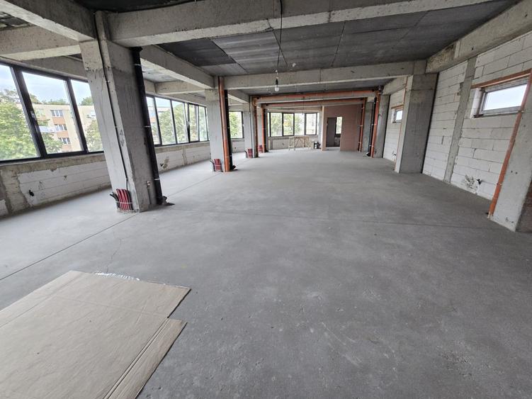 Cladire de inchiriat SPATIU COMERCIAL (clinica medicala , birouri , etc) - 34