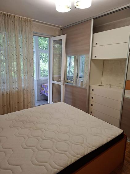 Inchiriez Apartament - 1