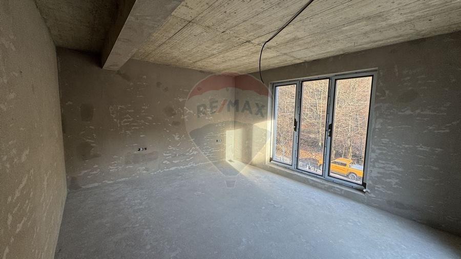 Casa noua de vanzare in zona Parcul Mare (Regina Maria)-semifinisata - 16