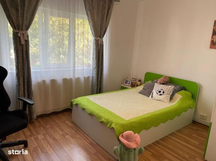 Vand apartartament cu 2 camere - 6