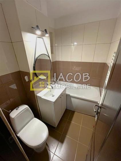 3 camere decomandate, parter, str. Alecu Russo, Bacau - 8