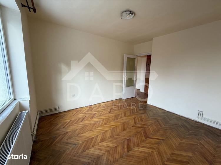 Vindem apartament cu doua camere situat in zona pietei Dacia,din Tudor - 7