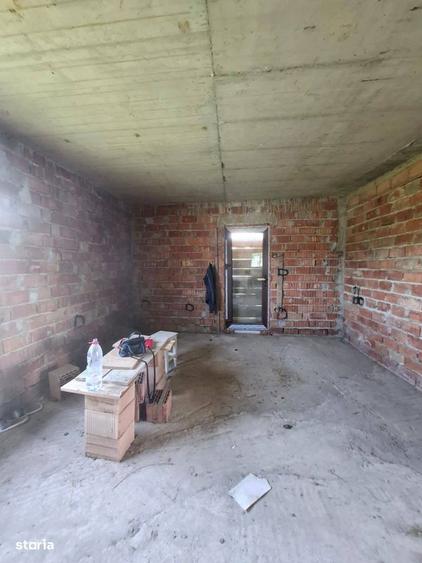 De vanzare Vila la rosu din caramida in apropiere de Roman,79.900 euro - 8