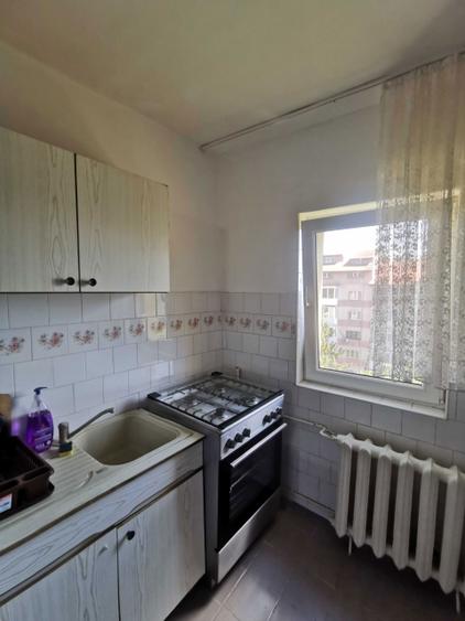 Apartament de vanzare - 3