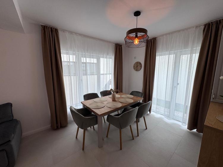 CASA DUPLEX MOBILATA SI UTILATA ZONA CENTRALA STR. PALTINIS NR 52 - 34