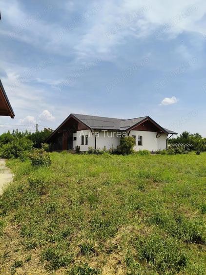 Casa de locuit 5(cinci ) camere la cheie-Radila -Valea Calugareasca