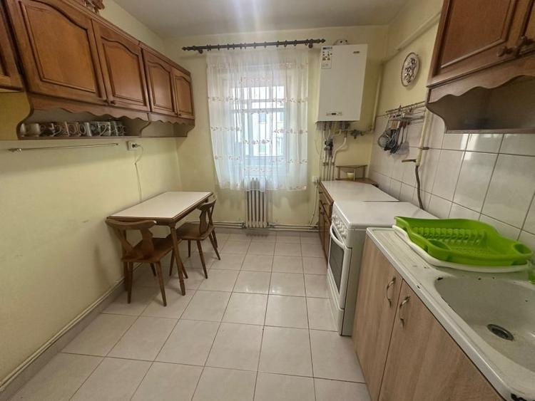 Apartament 2 camere|48 mp, etaj 1| zona Cugir - 3