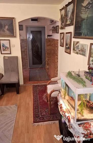 Aprtament de vinzare 3 camere in Gheorgheni. - 1