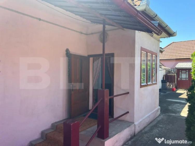 Casa de vanzare, cu 3 camere, 85 mp, zona semicentrala - 1