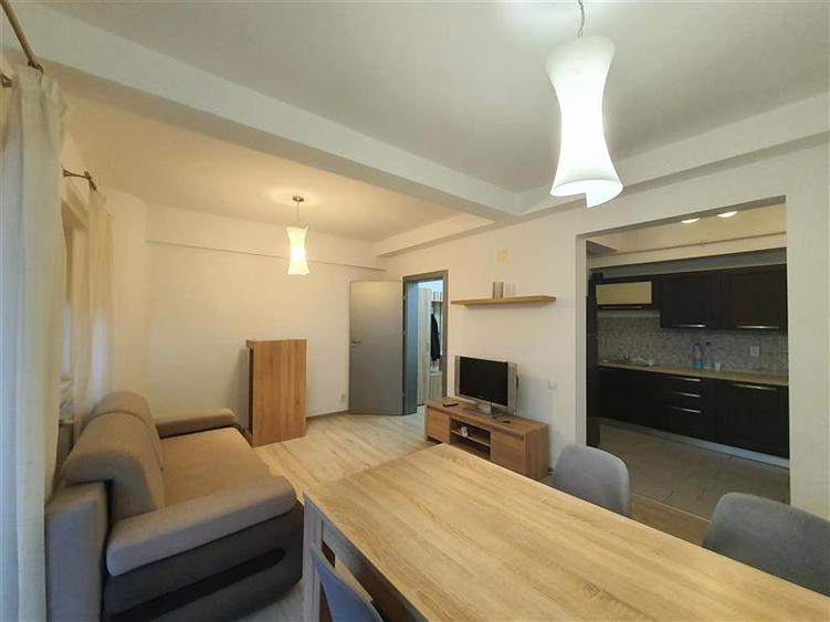 Chirie Apartament Bacau, Ultracentral, Bloc nou, Mobilat - 2