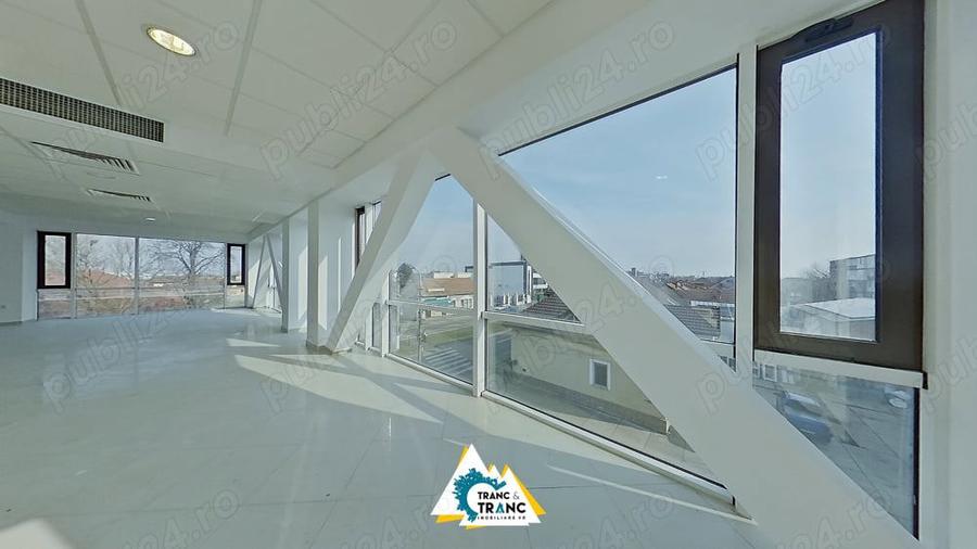 Spa?iu de birouri de 200 mp in cladire de sticla in Micalaca - 5