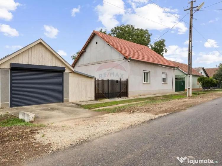 Casa si teren 2173 mp de vanzare in Tipar , la 12km de Ch... - 1