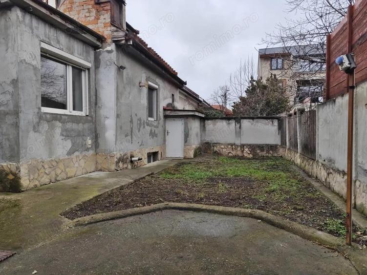 Chirie casa P+1 ultracentral Oradea pentru locuit sau spatiu birou - 33