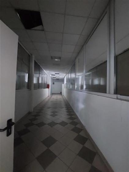 Hala de inchiriat in apropiere de aeroport - 14