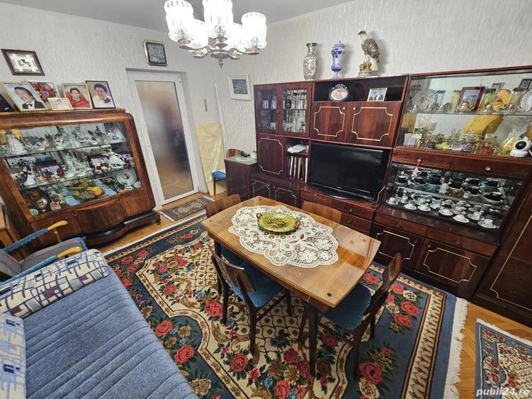 Apartament cu 3 camere decomandat central ZONA CATEDRALEI - 1