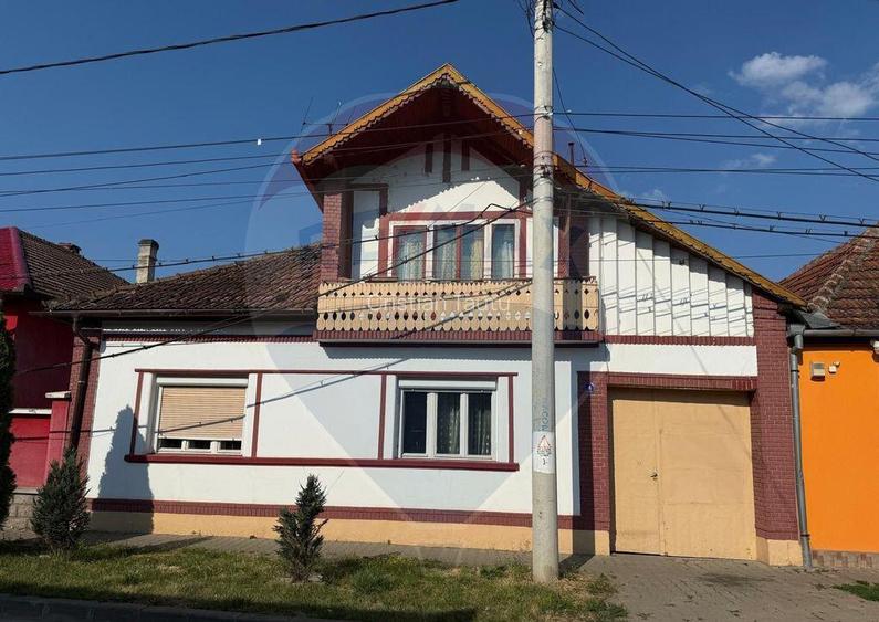 De vanzare Casa cu 3 camere + teren 439mp in Beiu?