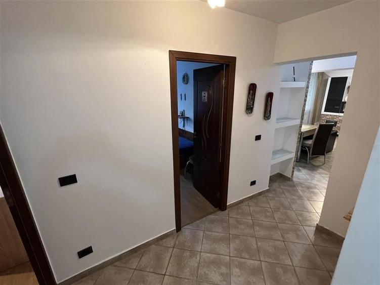 Ap 3 camere,parter, balcon, parcare, boxa, ultracentral- Scoala 9 - 12