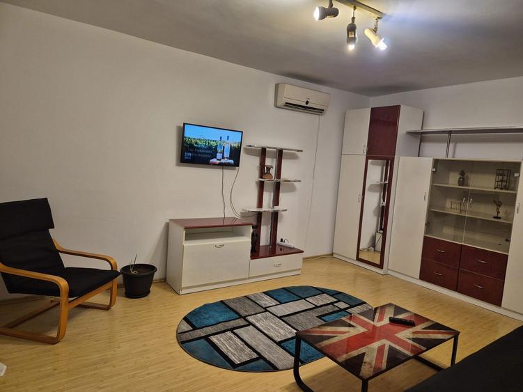 Garsoniera mare 40 mp de inchiriat in bloc de apartamente - 2