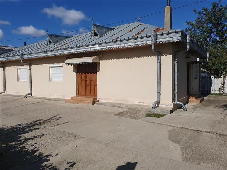 Casa din caramida, Rachitosu - 18